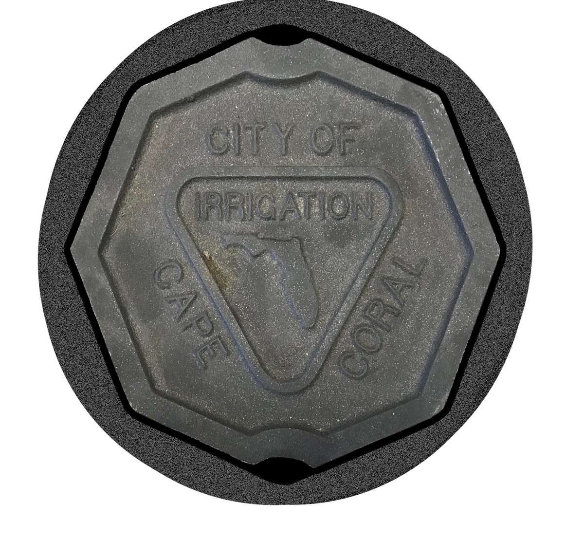 BandT_US's tweet photo. Make your town stand out with custom valve box lids from B&amp;T! Color options including powder coating available with your municipality logo and name. A great way to beautify your downtown streets and make them safe! Learn more here: https://t.co/nXgS9jIoR5 https://t.co/sLfTu5ZYf1