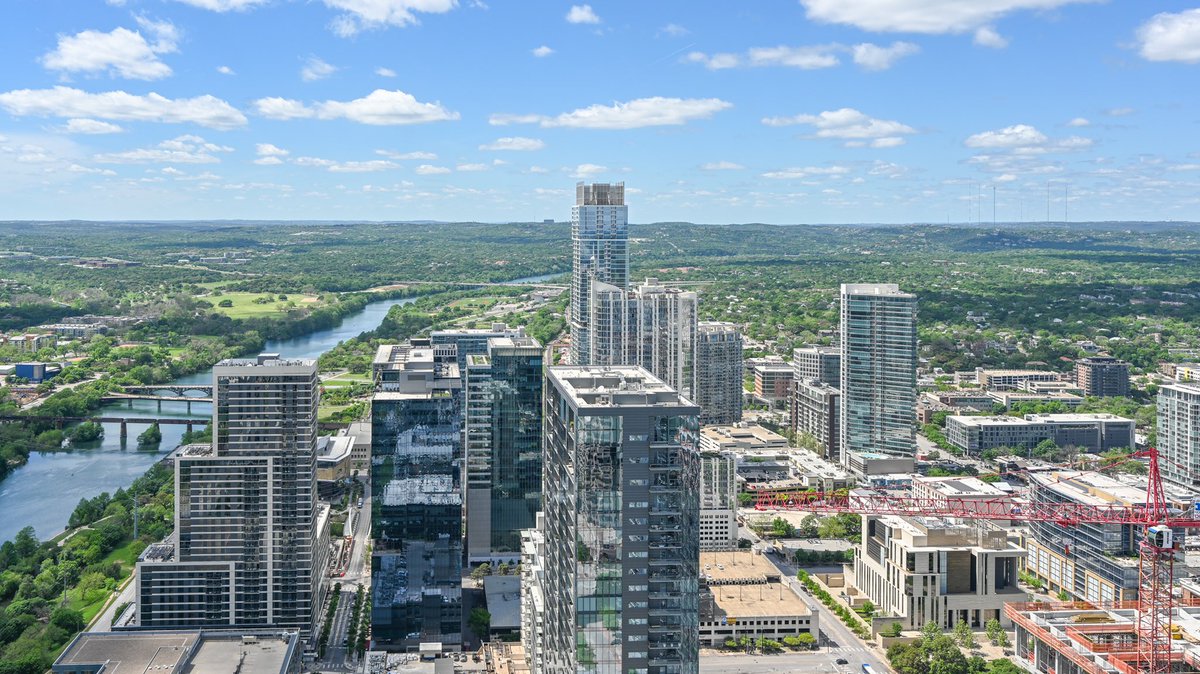 ThomasATXCo's tweet photo. Before it became the Port of Austin with the Sail #google 
•
#downtown #downtownaustin #austin #austinrealestateagent #austinrealtor #austinrealestate #atx #atxrealestate #atxrealtor #realestate #photographer #downtownatx #zilker https://t.co/u3nfwpkym3