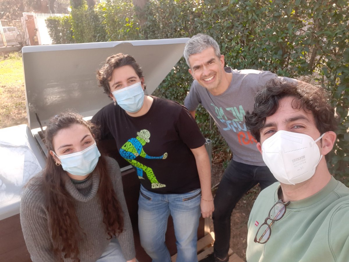 InstitutoPluri's tweet photo. El pasado viernes pusimos en marcha nuestro proyecto de compostaje en el Instituto!! Próximamente haremos la inauguración oficial! Os iremos informando 😉👌 https://t.co/XRKMI3eMTR