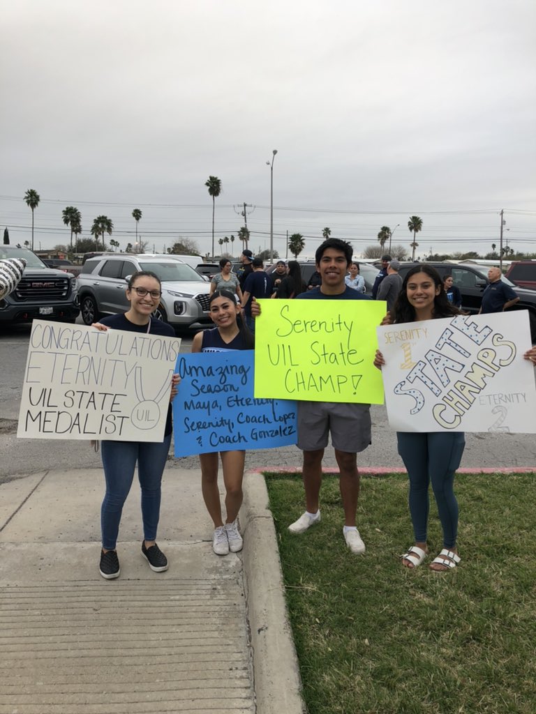 NHS loved showing support! Awesome job ladies! 🏅🏅