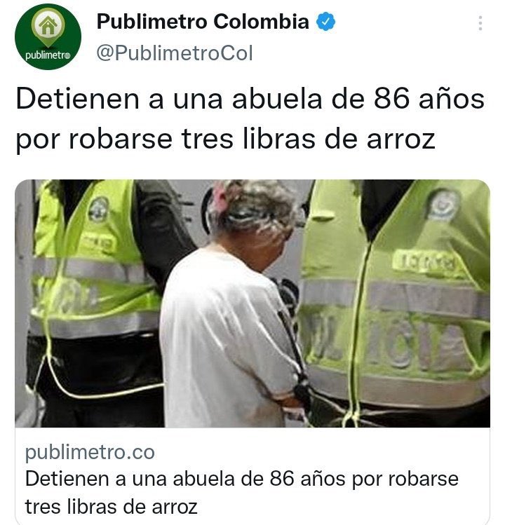 Qué dolor profundo. 

El hambre señores. 

Y en este país los de cuello blanco se roban lo de la alimentación de los niños, los contratos para internet… se roban TODO y no les pasa NADA. 😡