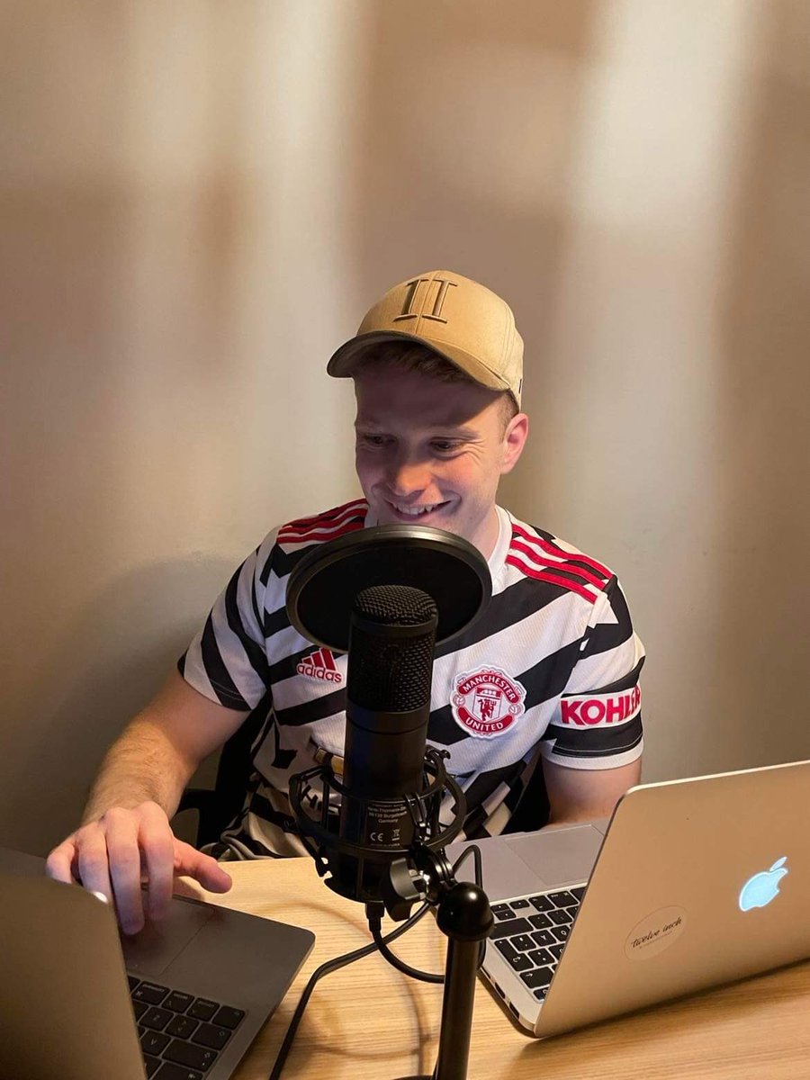 FodpodE's tweet photo. Ugens afsnit fodpoden ude nu. Lidt om Jack Wilshere, Superliga, Premier League, Bundesliga og europæiske kampe. #jackishere #fodpoden #sldk https://t.co/FjMpqQfggm