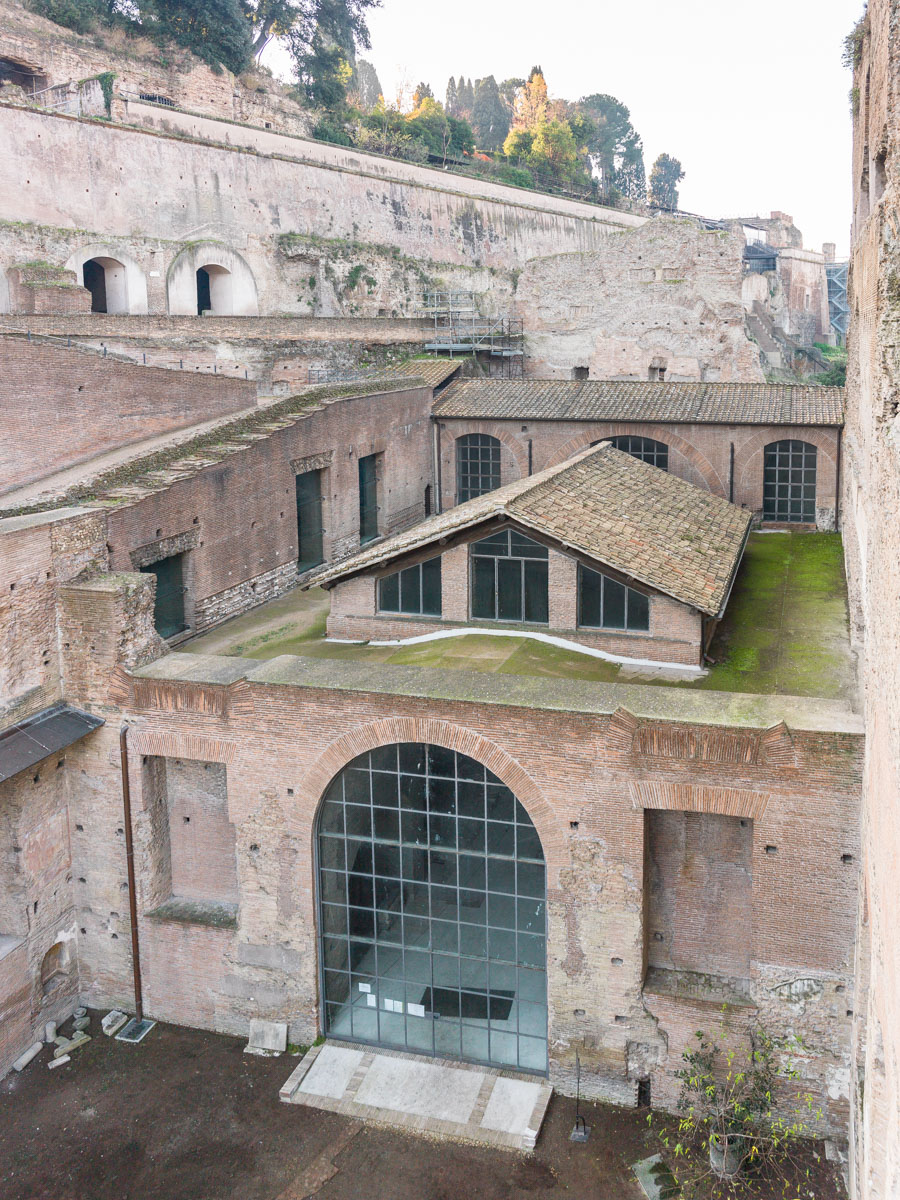 EHEM_project's tweet photo. 💥Santa Maria Antiqua in @ParcoColosseo has reopened to the public after 30 years of restoration works!  

☝️Its surviving #muralpaintings are a unique #heritage. 

📻Listen to Dr Giulia Bordi's (@UnivRoma3) overview of the monument on @vaticannews_it: https://t.co/RSZCWKvcPD https://t.co/innlVpFHM9