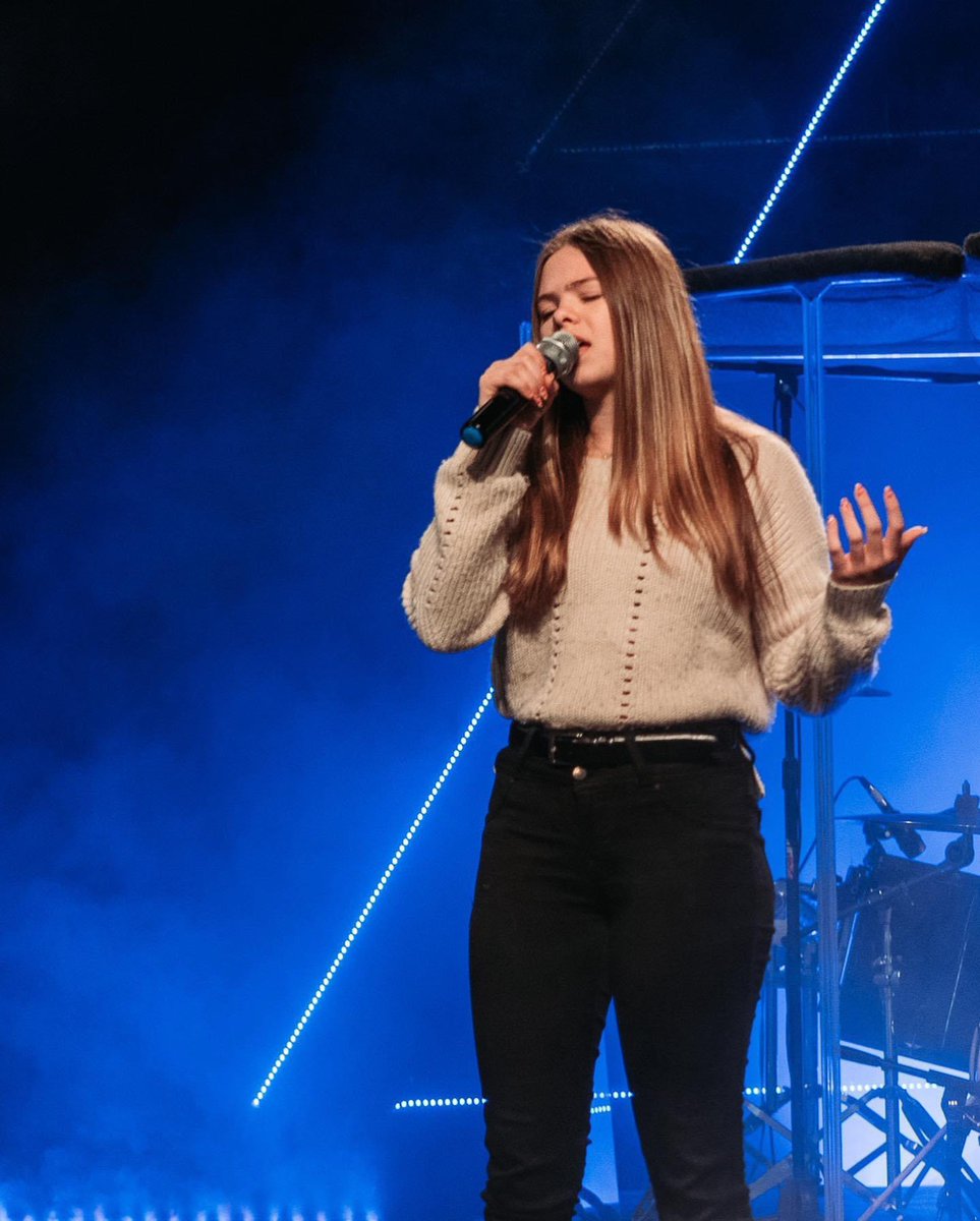 fc_tulsa's tweet photo. What worship songs have you been listening to lately?? We want to hear how you’ve been praising! 🙌🏼 https://t.co/juiubYVG3G