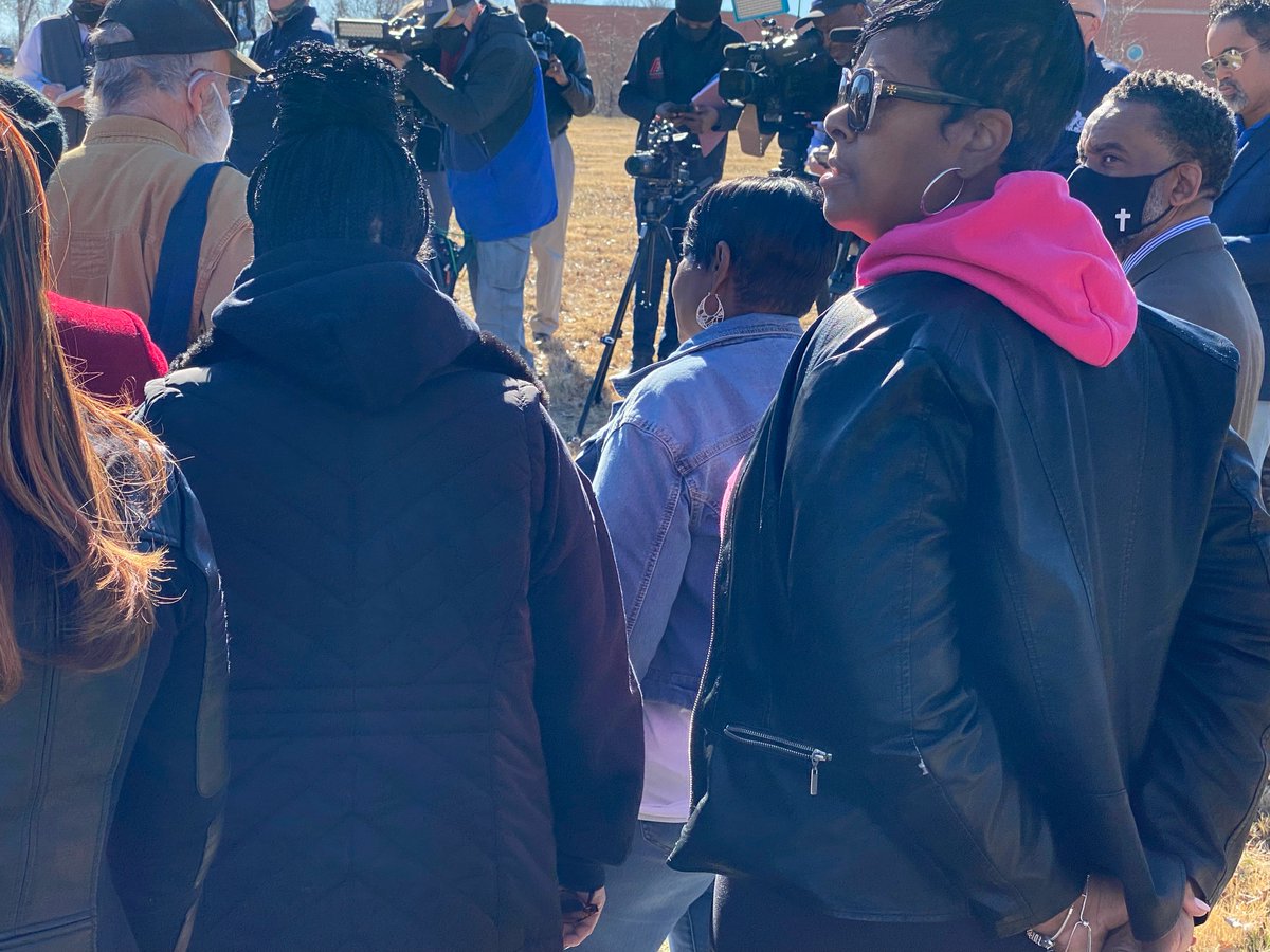 AHarpoolAssoc's tweet photo. We staged the press conference today where Murphy Firm attorneys announced the filing of a sweeping federal police brutality lawsuit against Prince George's County on behalf of Demonte Ward-Blake. https://t.co/40yxETx0SD