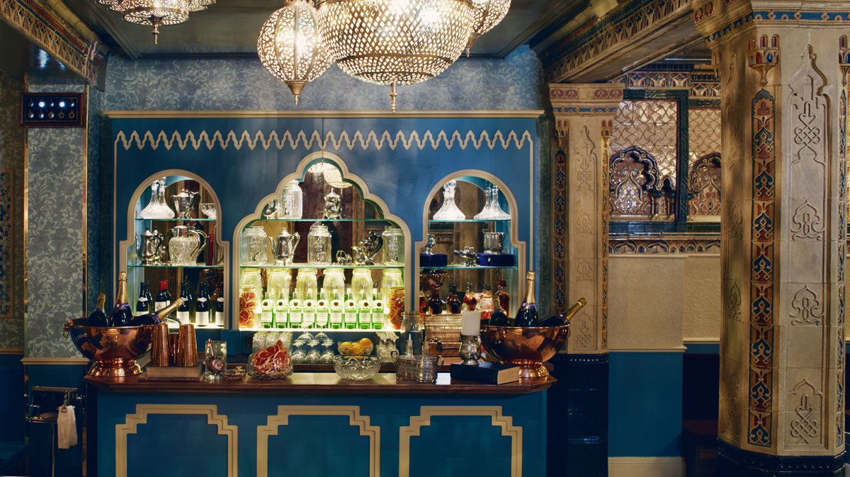 When it comes to #events, a beautiful #bar can help to create the right #atmosphere and set the scene for a memorable experience. If you want to wow your guests, our ornate, lavish bar offers the perfect setting. Find out more here: bit.ly/3LtYCBT