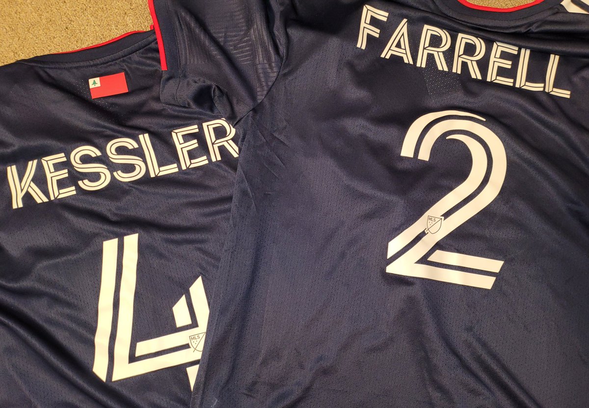 ChandlyA's tweet photo. And so it begins...

Good picks if I say so myself! Kessler makes me laugh all season long and Farrell is a great player and great personality! #LibertyKit #LongLegs #HappyWithMyChoice #HisAndHers #NewSeasonWhoThis #NERevs #BringTheFight @HenryKessler4 @2Fast2Farrell https://t.co/0h632GoPrh