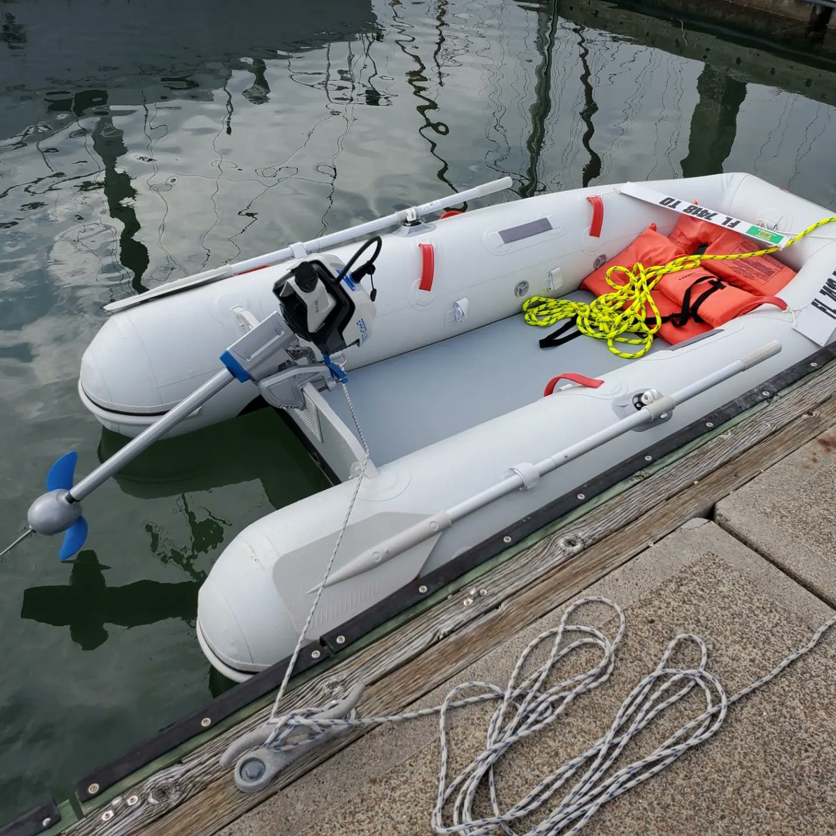 SVJoBeth's tweet photo. The new TrueKit dinghy and ePropulsion motor are officially in service!
•
•
•
#svjobeth #sailboats #sailboatlife #sailinglife #cruisingundersail #sailing #jobeth #pacificseacraft #pacificseacraft34 #nature #truekitboats #electricoutboard https://t.co/25WeVX53Bq