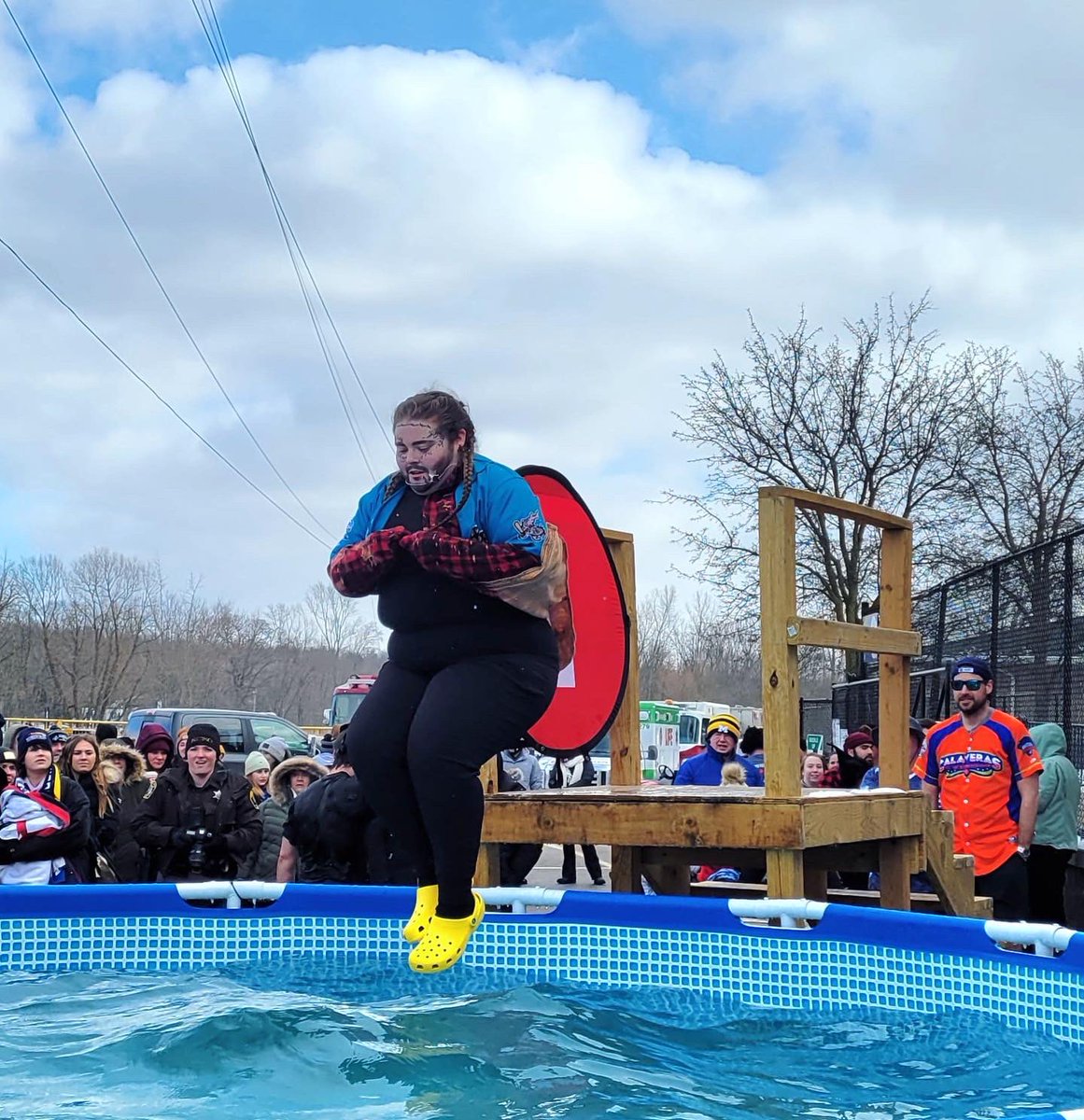 emilypaints's tweet photo. Post Malone Makes the Plunge 2022. (I raised $250 for Special Olympics Michigan along the way!) https://t.co/RoyfQrDI33