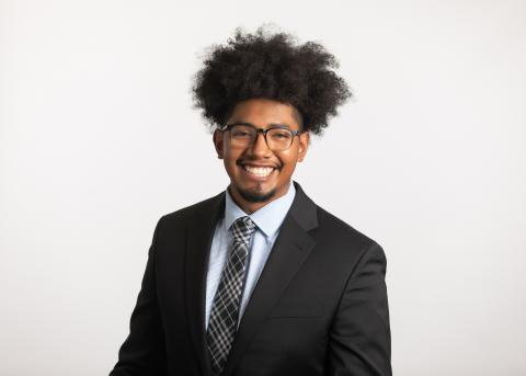 DukeDivAlumni's tweet image. Xavier Adams (MTS'19), an Orange County High School teacher was named the NCCAT 2022 Prudential NC Beginning Teacher of the Year. On February 17th, he was recognized in a special ceremony at the J. W. Bardo Fine and Performing Arts Center on WCU's campus.
tinyurl.com/4m6w49c9