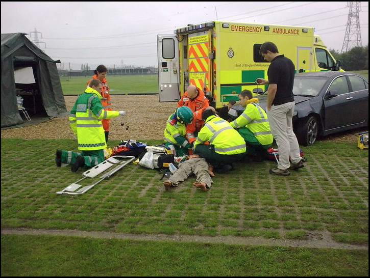 T-13 days for the Cambridge Half Marathon for <a href="/Magpas_Charity/">Magpas Air Ambulance</a> 

Running training going well. One thing Magpas does really well is training - we simulated A LOT! 

In this picture a team are looking after a simulated trauma patient who's been injured by a car.