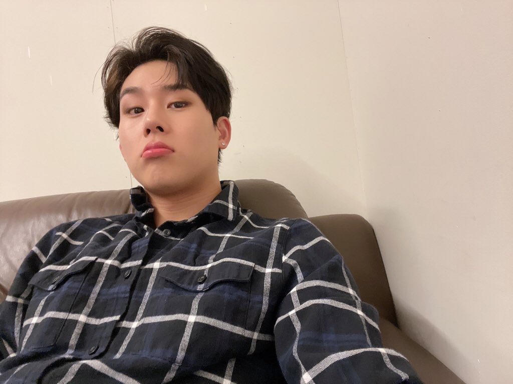 MX_WH_FCFR's tweet photo. 220221 MX Commentaires 

[MONSTAX_JH]

* 4 photos 

#JOOHONEY #주헌 
#Winnie https://t.co/xyvxLqbrBU