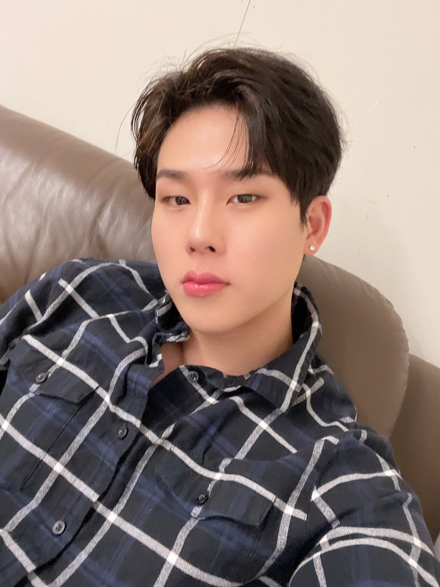 MX_WH_FCFR's tweet photo. 220221 MX Commentaires 

[MONSTAX_JH]

* 4 photos 

#JOOHONEY #주헌 
#Winnie https://t.co/xyvxLqbrBU