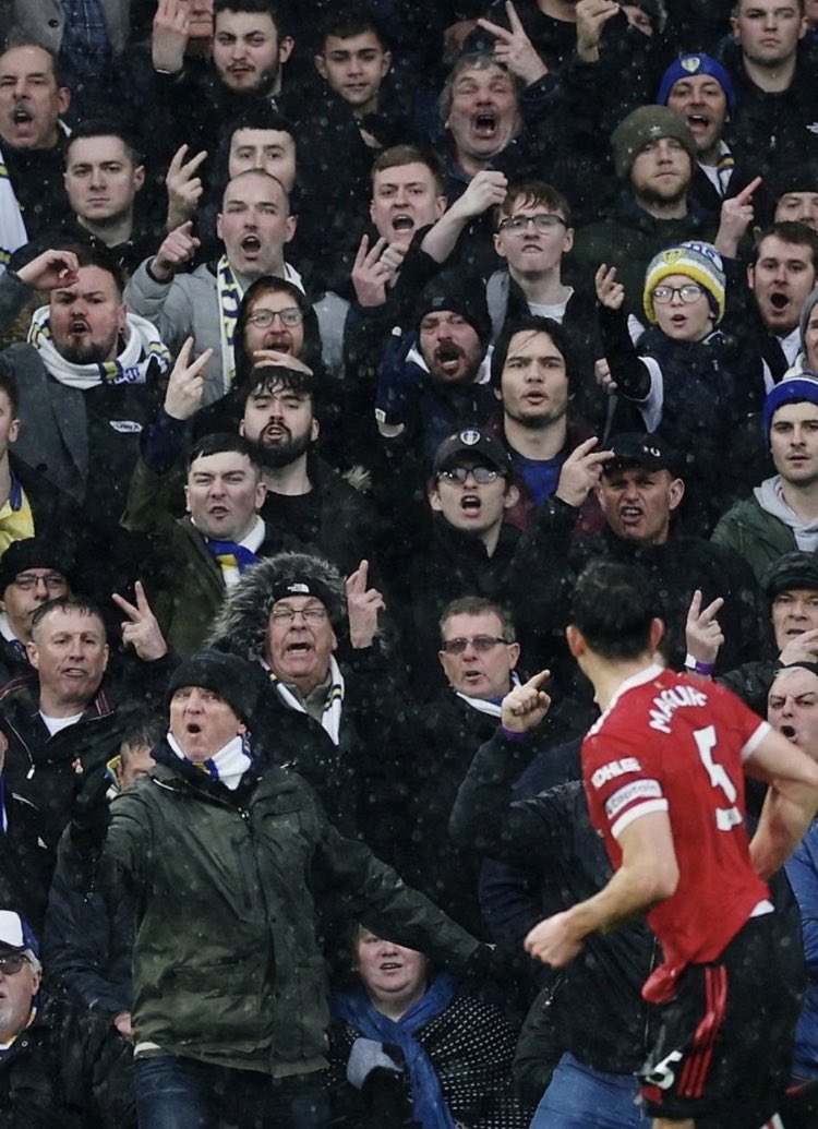 BeWarmers's tweet photo. Nice to see the Leeds fans enjoying Harry’s goal 😂 https://t.co/nwslfBbkEg