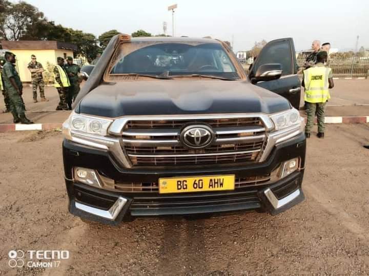 opodobepo's tweet photo. #Centrafrique
Tentative d'assassinat du president Touadera à l'aeroport de #BanguiMpoko

Par 4 légionaires francais et 6 snipers. 
Tous arrétés
Identifiés

#Minusca #Barkhane #Wagner #Ledrian #Macron2022 https://t.co/GjFGjvNgMf