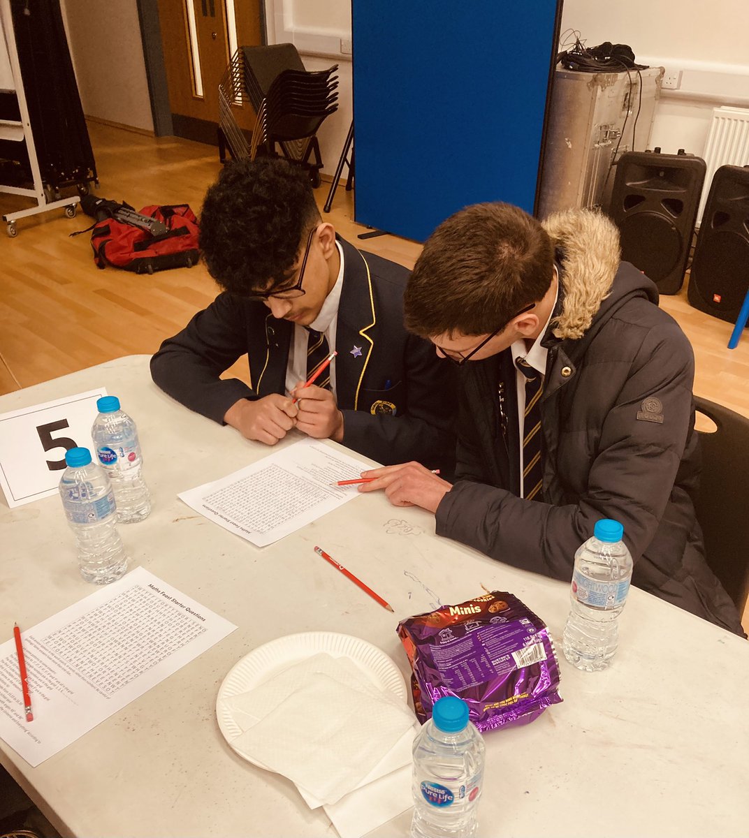 SRA_Maths's tweet photo. Our two Year 10 teams are ready to take on the Maths Feast 2022 @AMSPLon_SE. Good luck! https://t.co/3HjiwpjNsb