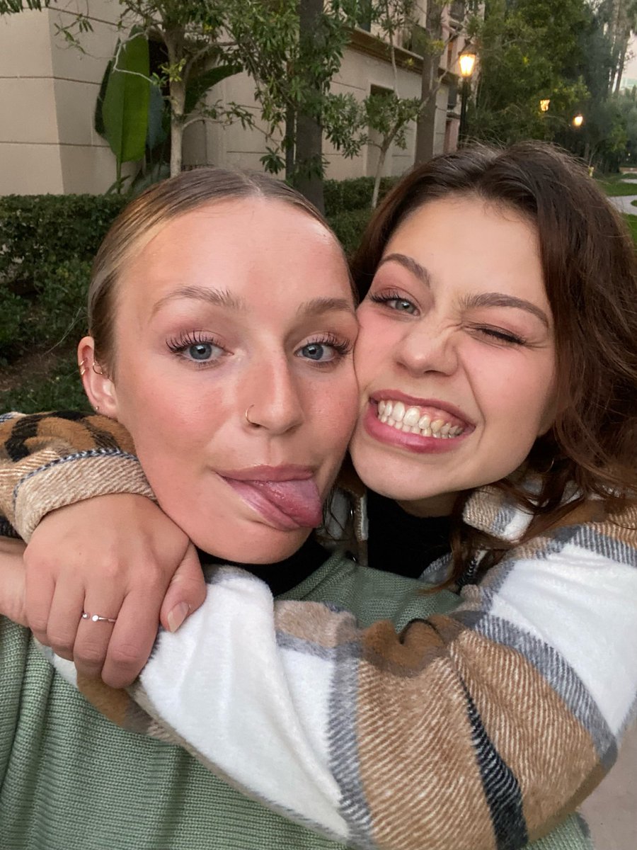KynzeyM's tweet photo. POV: you’re laughing as you rewatch this sappy video bcuz @caknudson transferred to your school and you’re together again 😇🤍 https://t.co/K5D3XN1xje