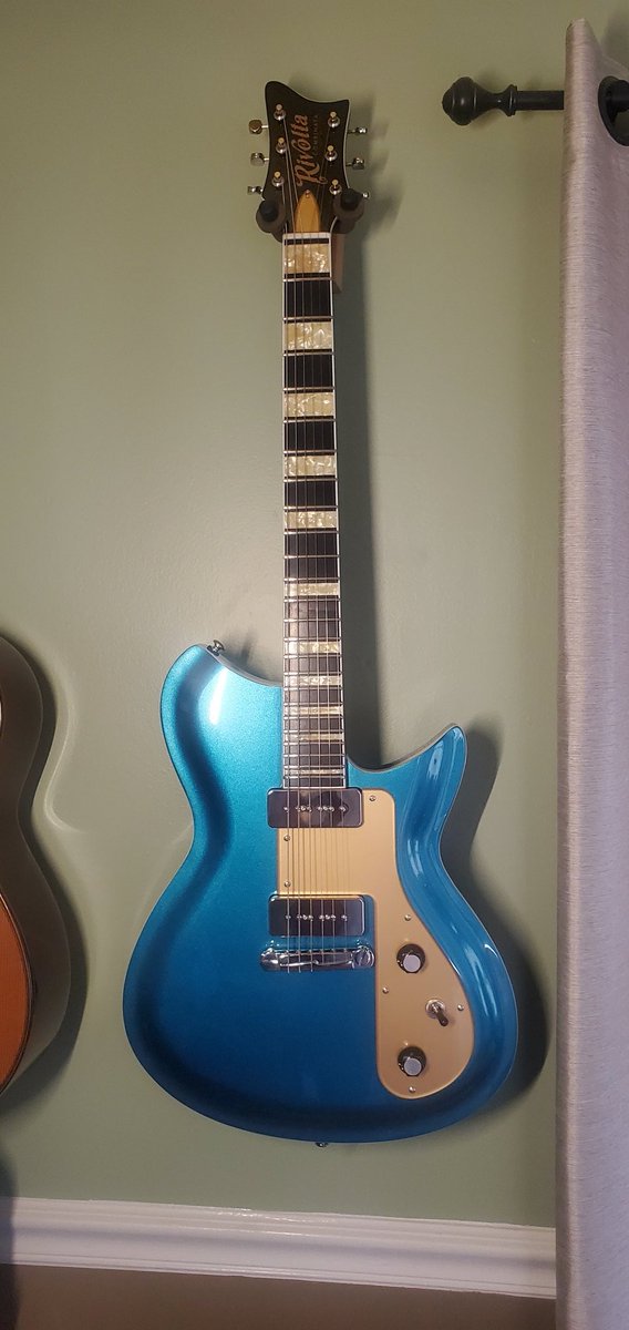 5/6 and for all that, im very thankful.
 How do you buy a #guitar with crypto? Easy,@EastwoodGuitars accepts #eth using #coinbase  & so I was able to pick up a @RivoltaGuitars and can cover the recording/production of the 3 song EP. Ain't it pretty?!