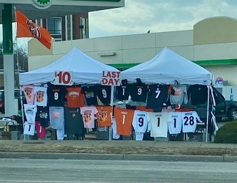 Driving thru Cinci today.  Can you imagine the headlines and Emergency Spaces if this was Cleveland? 

“Last Days for Burrow, Chase, and Mixon”. #Browns #brownstwitter