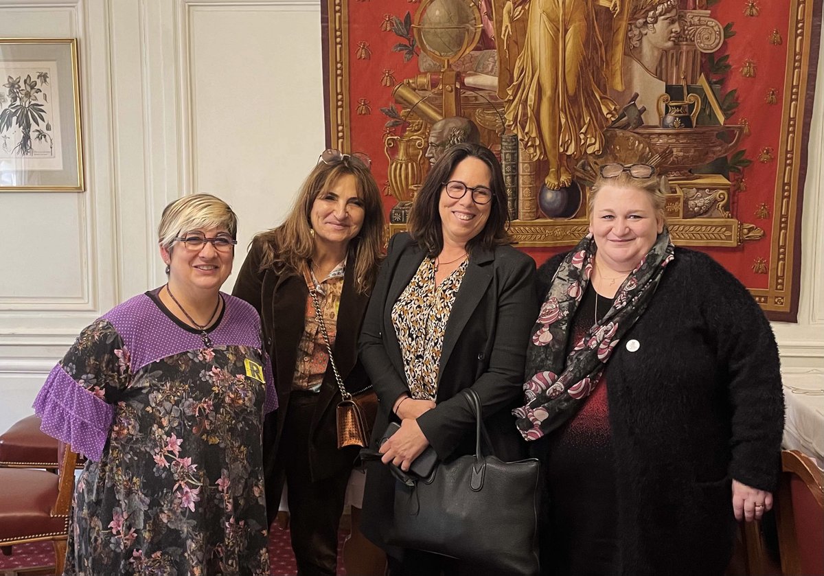 Déjeuner avec les membres du bureau de <a href="/UNFFeminicide/">Union Nationale des Familles de Féminicide</a> 
Le sort des enfants orphelins de meurtre par conjoint est une préoccupation que nous partageons et pour laquelle nous travaillons en vue de proposer des solutions pour améliorer leur prise en charge notamment matérielle.