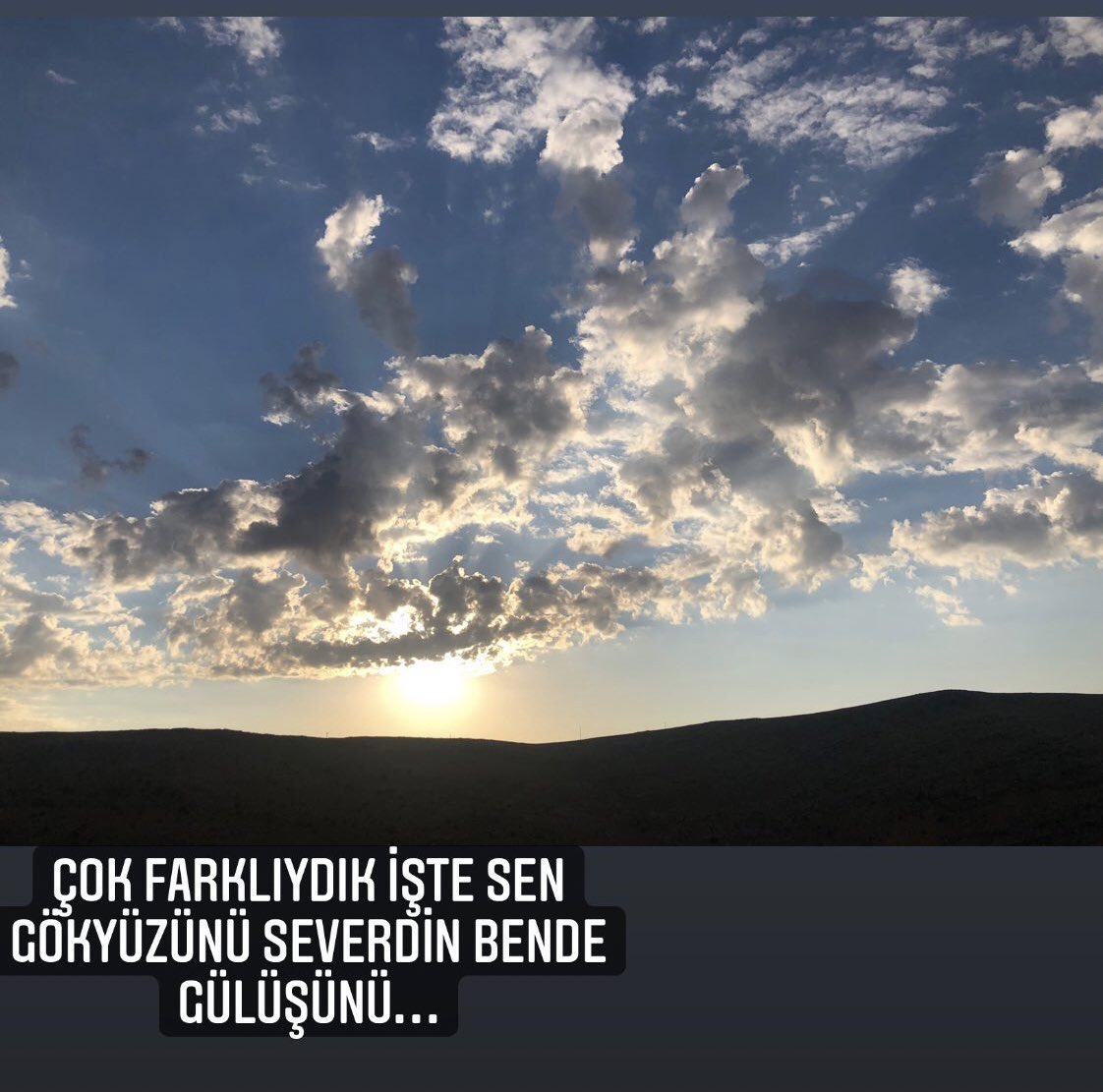 mir_celadet's tweet image. Birgün paylaşmadan önce söylemişti gökyüzünü çok sevdiğini