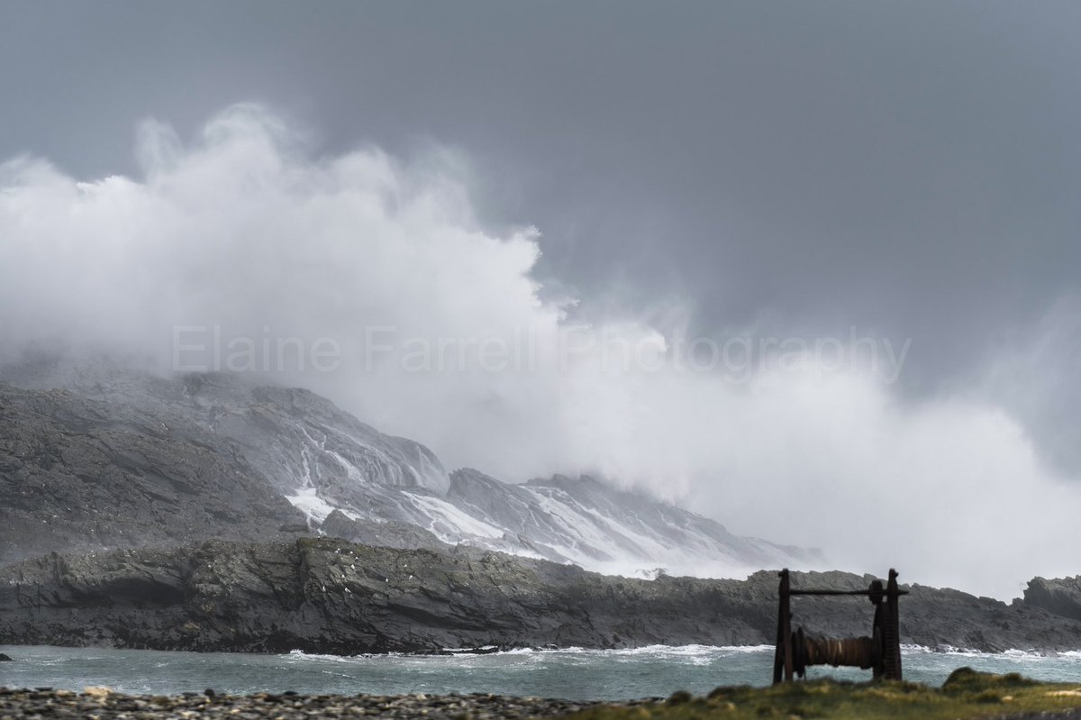 Storm Franklin, Belmullet, Co. Mayo. Waves breaking over the headland. RT and follow to see more images. Thanks for all the shares, comments, etc. Ex #stormfranklin #comayo #ireland