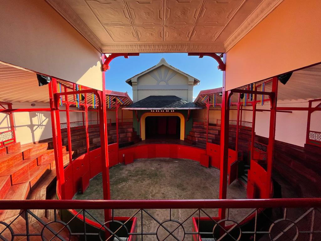 ¡Lleno de vida! 🤩 Así se ve nuestro Circo Teatro Girardot luego de las obras de mantenimiento que se venían realizando gracias al Instituto de Cultura y Patrimonio de Antioquia. 
<a href="/Culturantioquia/">ICPA - Instituto de Cultura y Patrimonio Antioquia</a> 
#Titiribí #Antioquia #CircoTeatroGirardot #TodosPorTitiribí