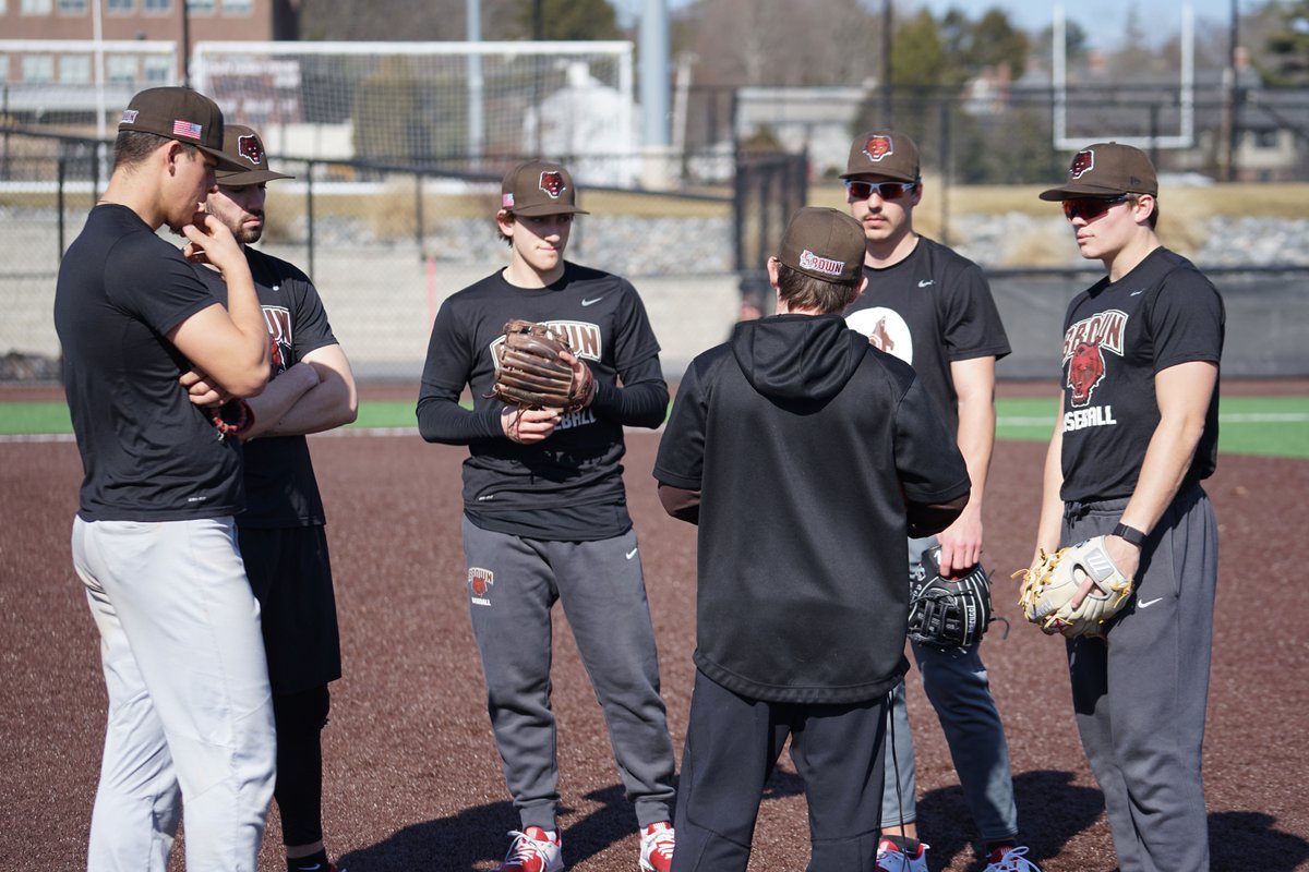 BrownU_Baseball's tweet photo. Can't ask for much better weather in February 😎 https://t.co/oacq6SS6xV