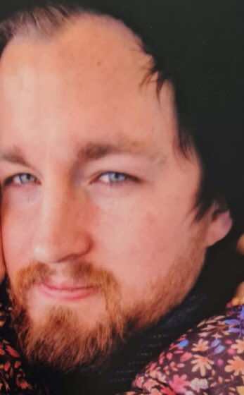 nmph_ireland's tweet image. Gardaí are appealing to the public for assistance in tracing the whereabouts of 32 year old John Redmond who is missing from his home in Drimnagh, Co. Dublin, since this morning, Monday 21st February, 2022 facebook.com/72512544428152… #HelpBringThemHome