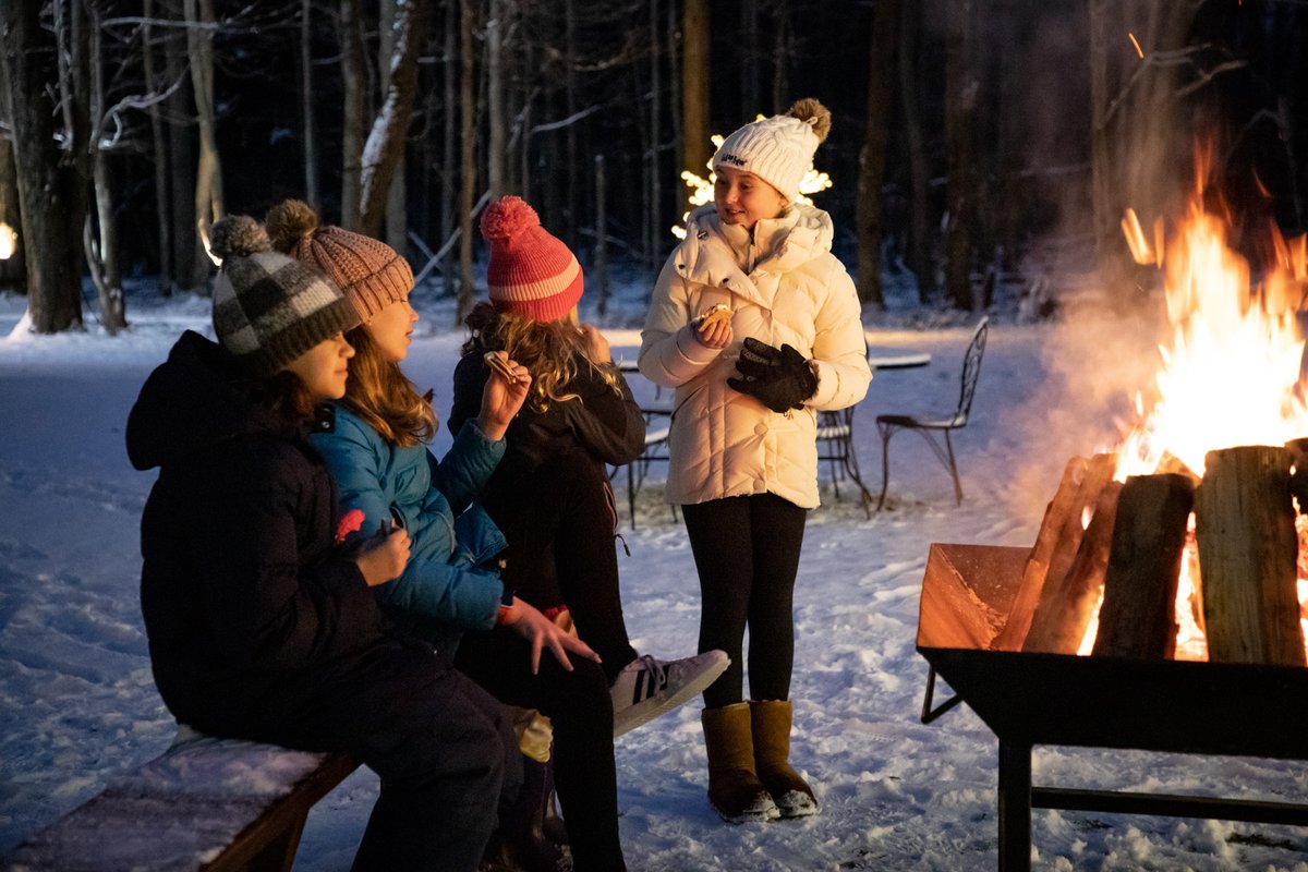 HighlandsatHS's tweet image. The Enchanted Trail is not be missed. 
There are only a few dates available this Winter.  
So book today! 
And don't forget to warm up next to a cozy bonfire and enjoy the complimentary hot cocoa and s'mores! 
bddy.me/3LT0sMz
#enchantedtrail #highlandsharborsprings