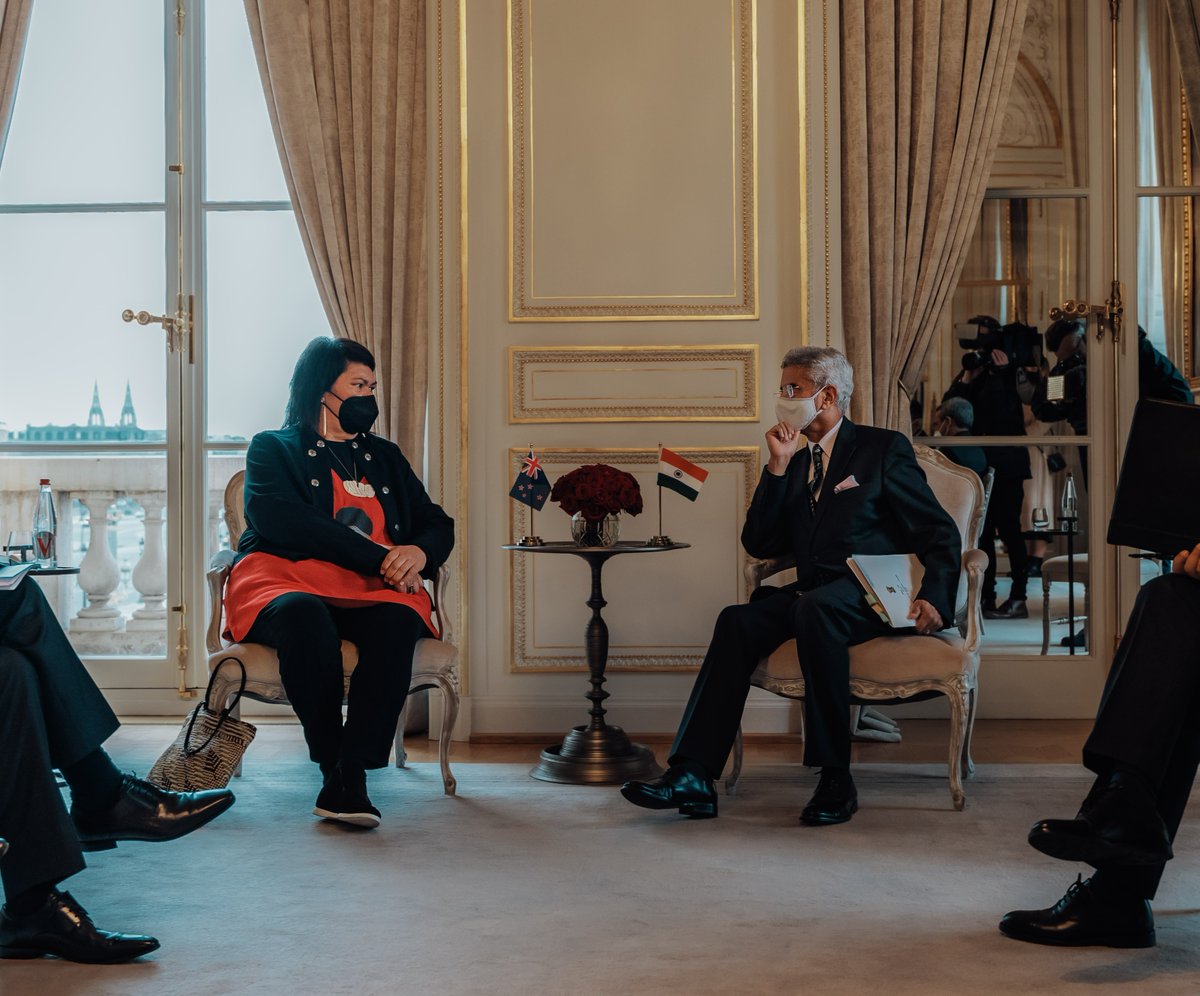 Namaste and kia ora to <a href="/DrSJaishankar/">Dr. S. Jaishankar</a> for our excellent meeting in Paris today. Fantastic to discuss 🇳🇿 and 🇮🇳 long-standing friendship, shared values like health co-operation and work together in the Indo-Pacific, and other global issues. #kotahitanga