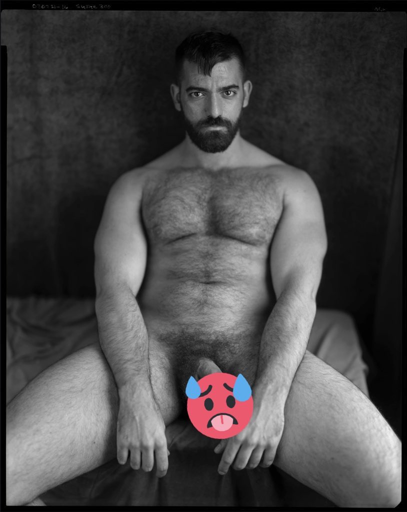 TheGayGaston's tweet photo. RT if you want the nude version in your DMs https://t.co/3WEf7BNw96