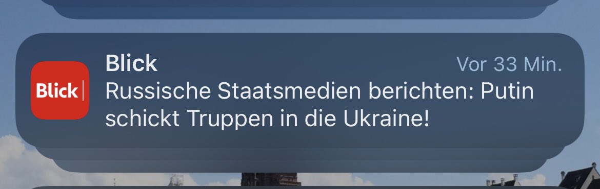 JoelThuering's tweet photo. Der Krieg in Europa beginnt. Der irre Massenmörder aus dem Kreml greift an. Nun braucht es kein Geschwurbel, keine Helme oder lächerliche Wirtschaftssanktionen, sondern eine starke militärische Reaktion der freien westlichen Welt. Putin muss fallen.  #Ukraine https://t.co/SWBCz6Wboc