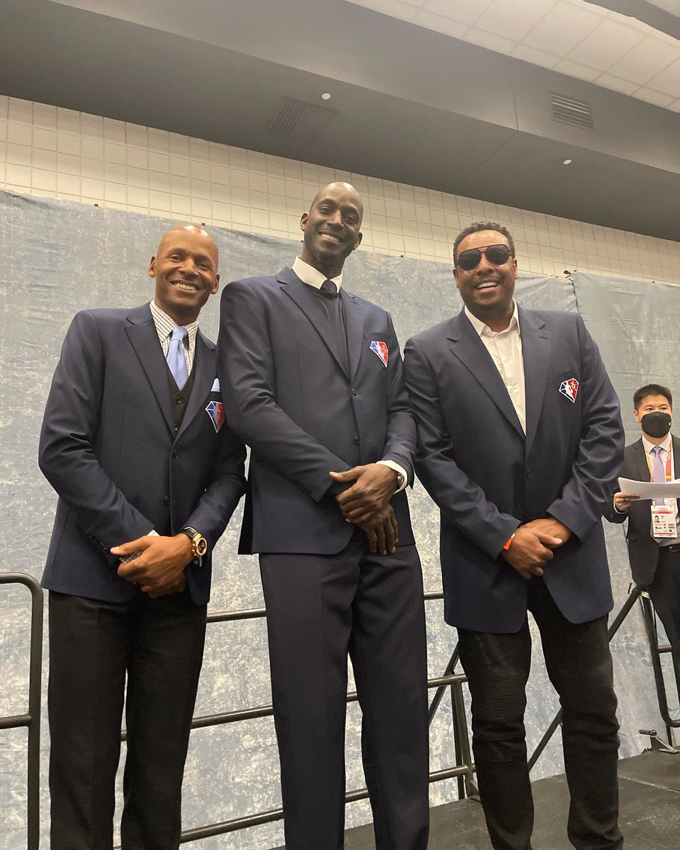 Beef over? Paul Pierce posted a pic of the Celtics Big 3 at #NBA75 👀