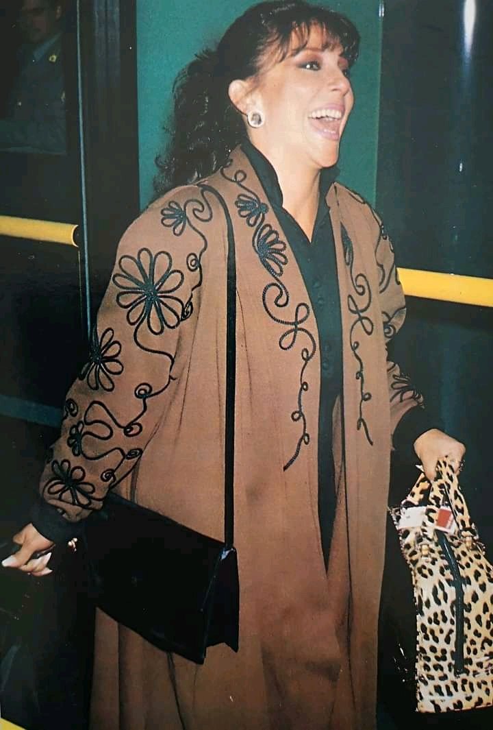 Juancito7000930's tweet photo. Millones de sonrisas y la suya es mi favorita 😍 
@vrocastroficial te quiero mucho pero muchisimo 🥰 https://t.co/RFEabR6YFD
