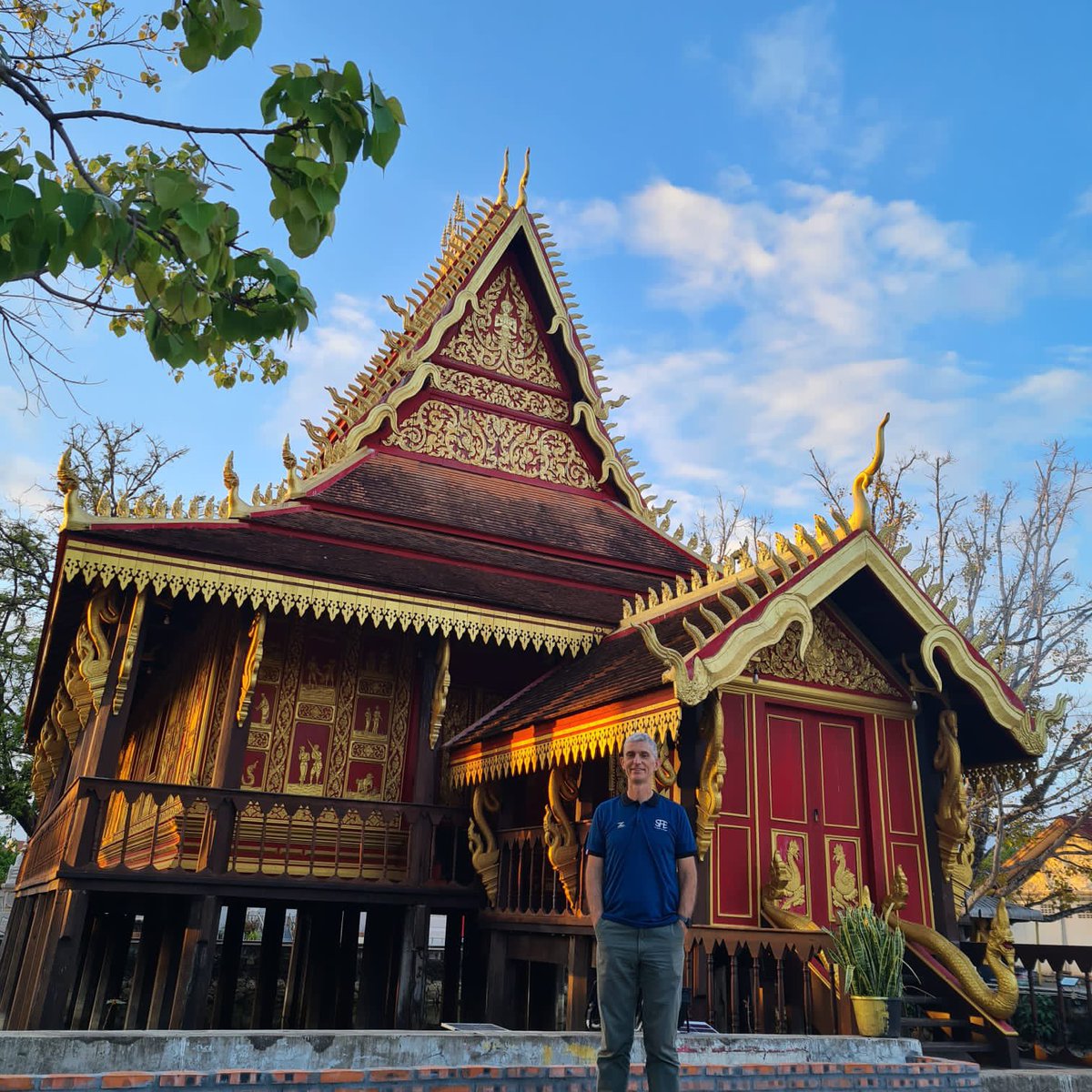 JohnPearson68's tweet photo. My first visit to Salavan province in southern Laos. Quiet and peaceful, with lovely scenery. And possibly the world’s smallest roundabouts! #Laos #salavan https://t.co/bFFAPL7DjB