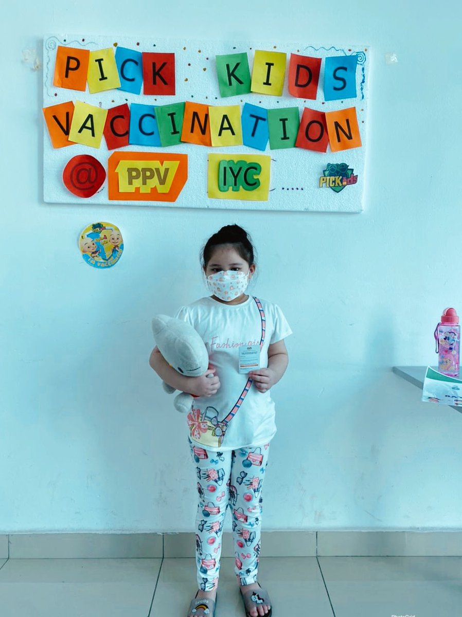 EngkuLiyana's tweet photo. Really proud of Mawar today 💪 #DMFORVIDEO 🤣 #PICKids #vaccination https://t.co/nN4mGVGDkz
