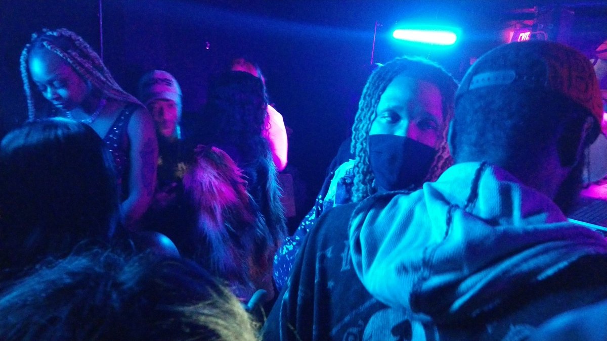 dbstreetsleeper tweet media