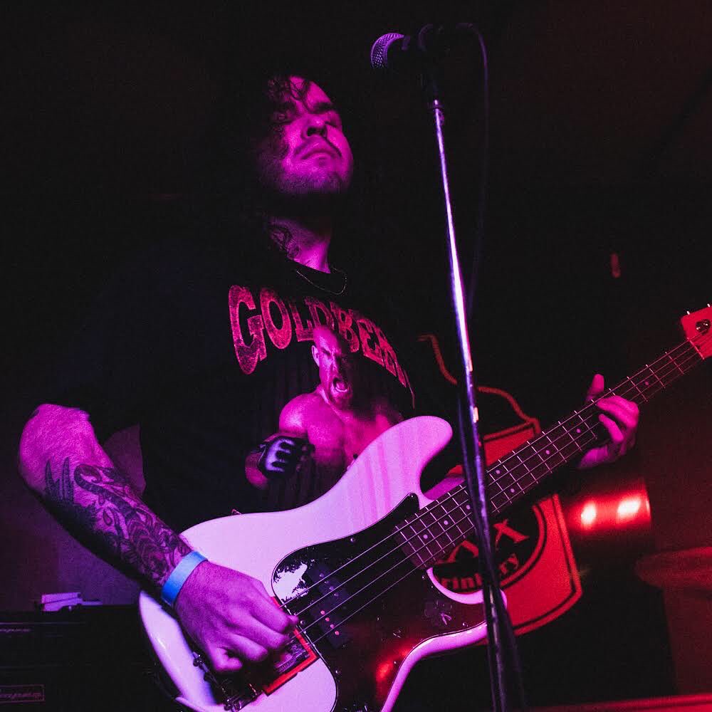 secondstringne's tweet photo. THANK YOU! What a blast this weekend was, we’ll be back soon 😎 Shoutout to our pal Sean for filling in on drums, you may recognize him from the music video for “Nevernude” 🤠

📸: @nicholas_jarecki

#livemusic #omaha #punk #emo #indiemusic https://t.co/9za1CnHkIX