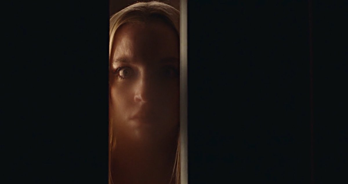 season 2 has basically just been cassie losing her marbles #Euphoria