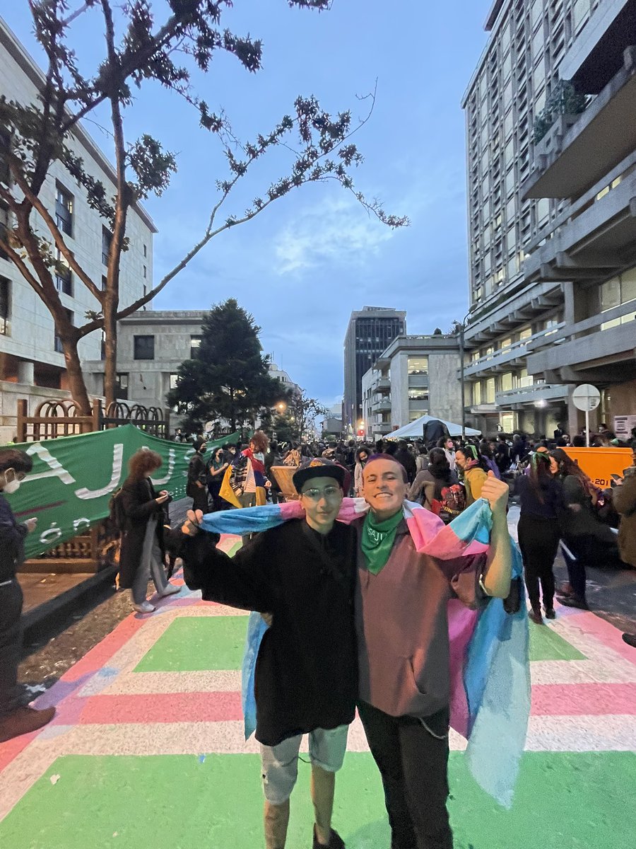 ¡SE LOGRÓ LA DESPENALIZACIÓN DEL ABORTO EN COLOMBIA!

Aborto libre, seguro, antirracista, transincluyente, anticapacitista y feminista para todas, todes y todos

💚#EsLey 💚