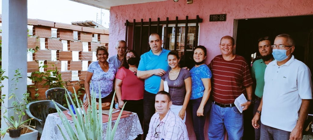 ModagoMolly's tweet photo. Hoy en la parroquia Raúl Leoni. Maracaibo.

#yoelijolnuevoliderazgo
@MariaCorinaYA
#liderazgo2022 
#vinculate https://t.co/aHPWZwyZ7B