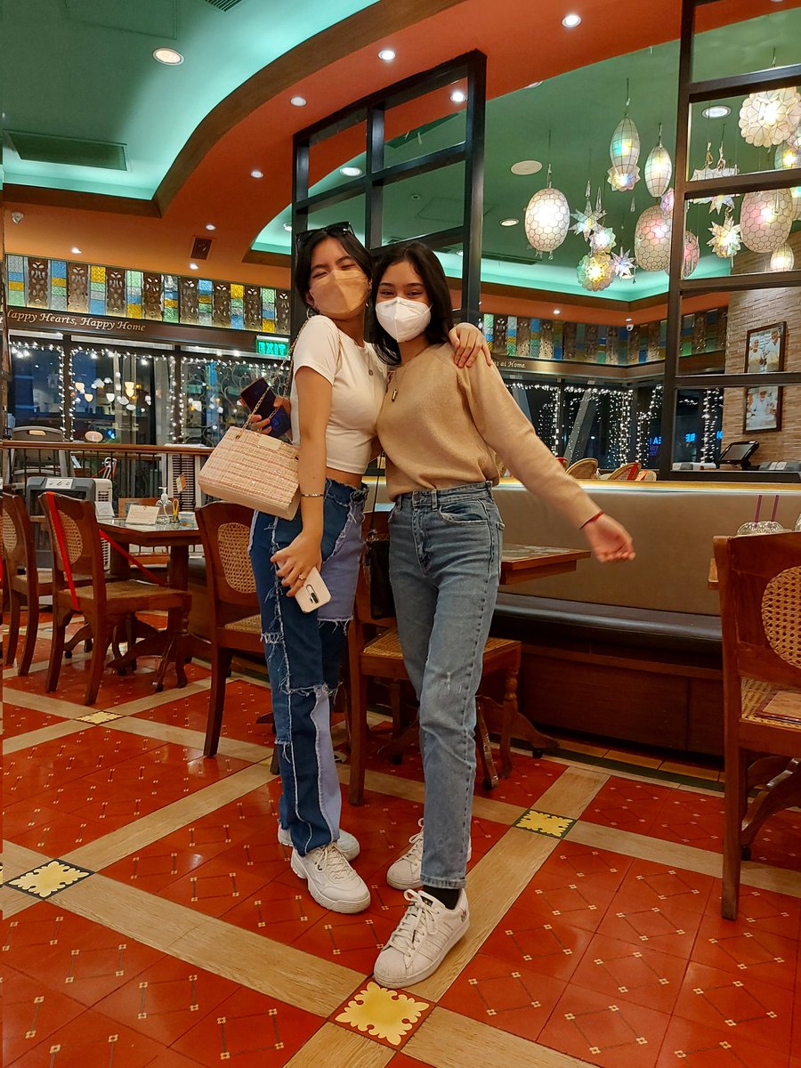 chxrldvr's tweet photo. happy 10yrs cguro @tiintinnnn 🙄🤍 https://t.co/LSrS8DhStW