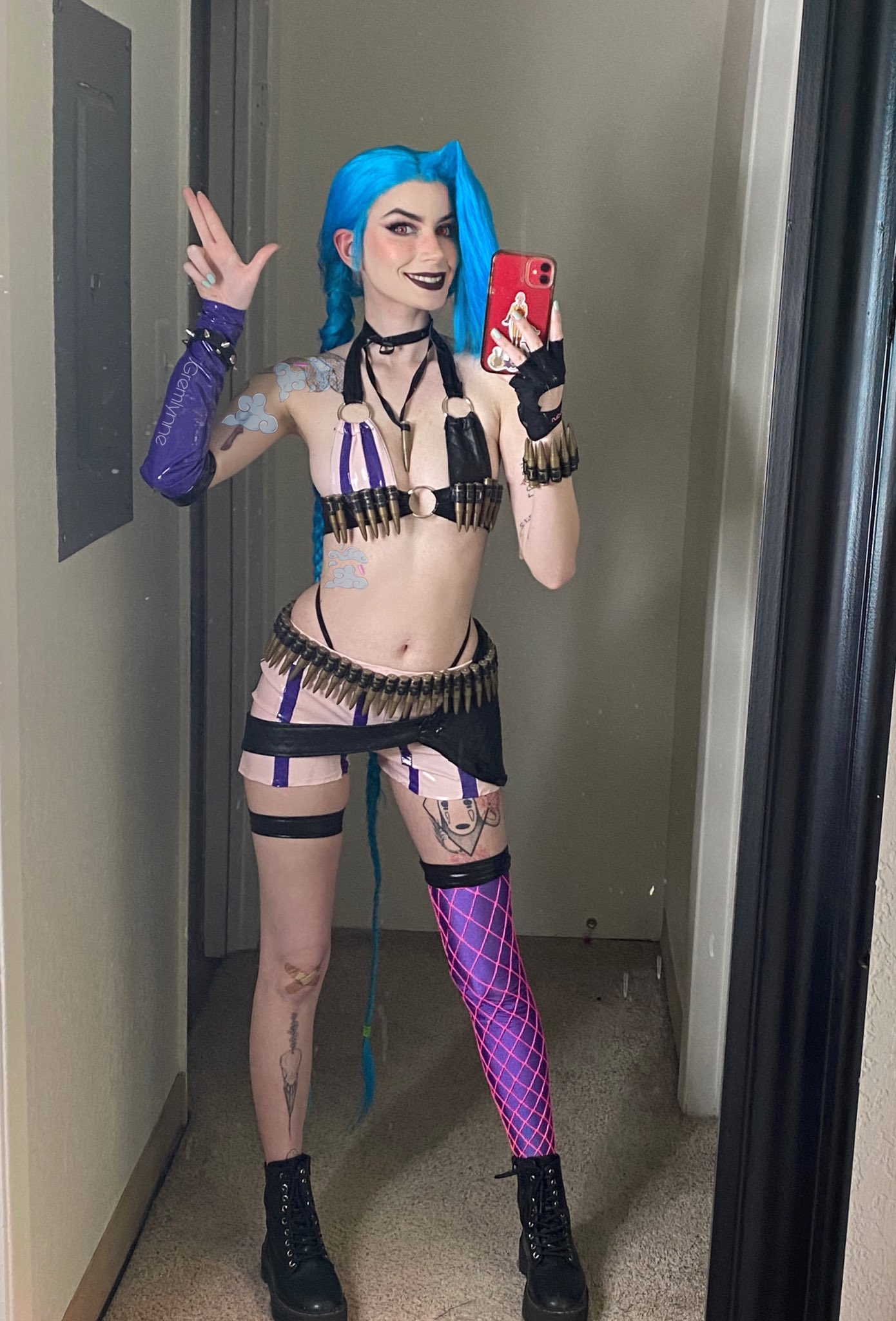 gremlynne on X: I finally finished my jinx cosplay  t.coIfj3tiUEUW  X