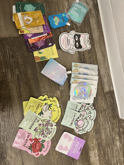 I might have a problem now. https://t.co/PFgFZAD3MQ<a href="/tag/vtuber"class="tags"><span>#vtuber</span></a><a href="/tag/envtuber"class="tags"><span>#envtuber</span></a><a href="/tag/lewdtubers"class="tags"><span>#lewdtubers</span></a>