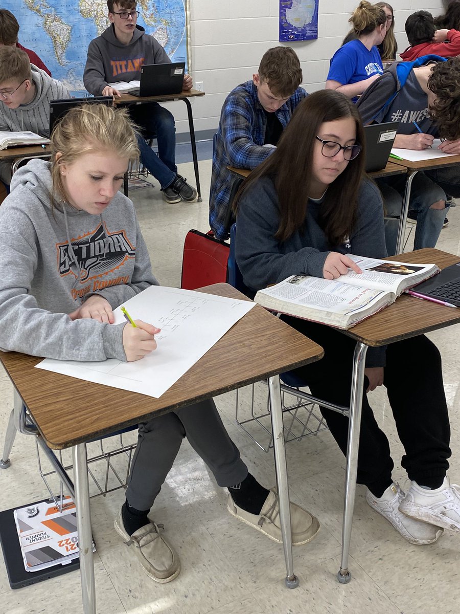 mrfleck203's tweet photo. World History students making timelines to help them learn about the monarchs during the English Civil War #TitanTrue https://t.co/fhJ5pf845G