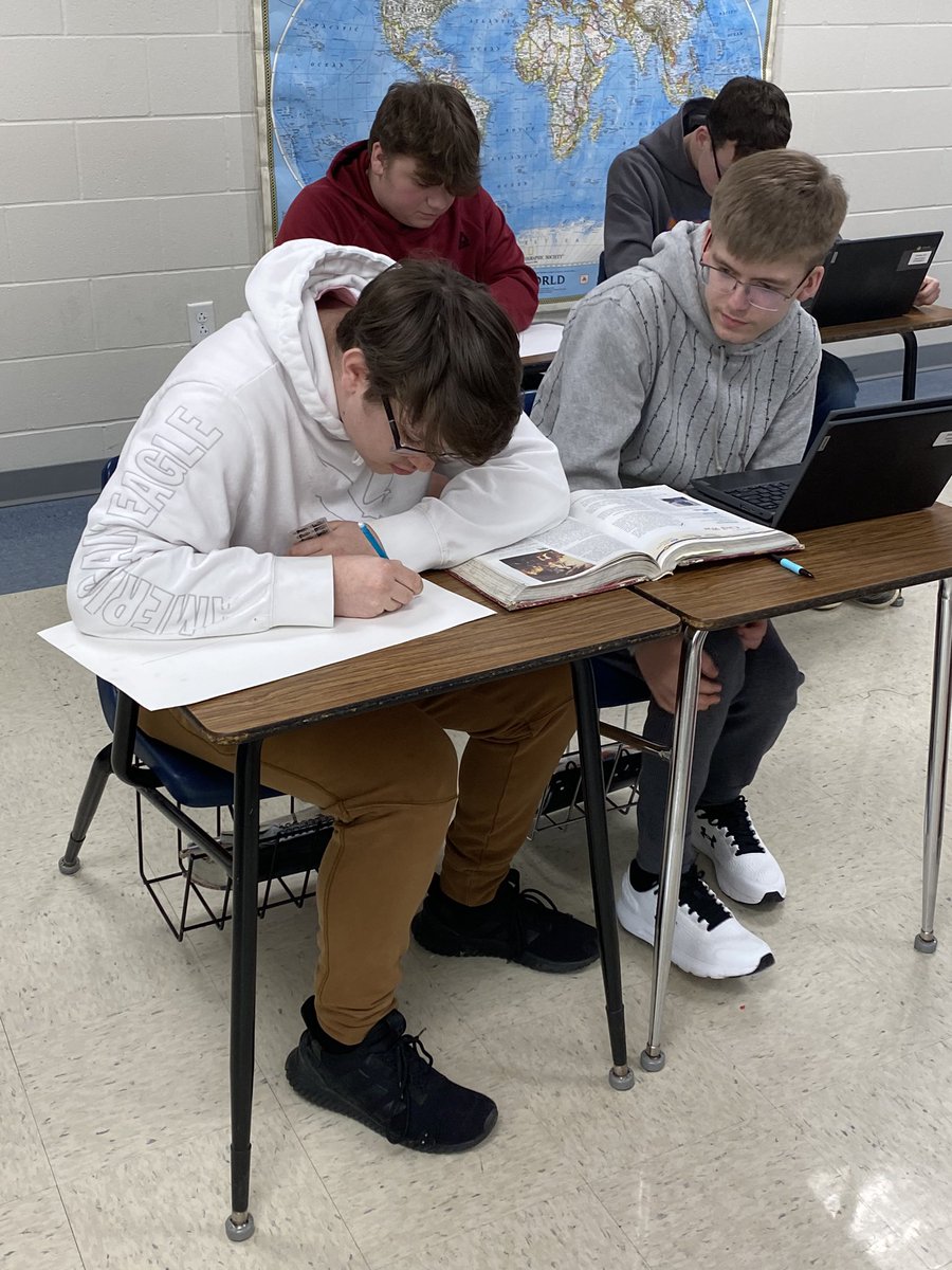 mrfleck203's tweet photo. World History students making timelines to help them learn about the monarchs during the English Civil War #TitanTrue https://t.co/fhJ5pf845G