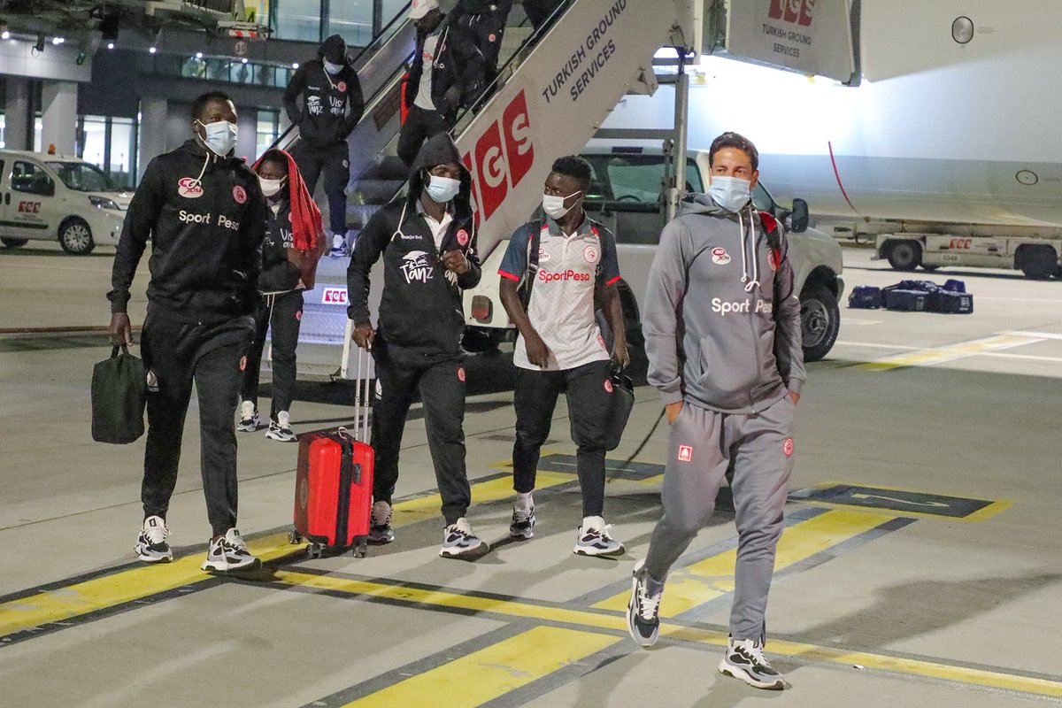 SimbaSCTanzania's tweet photo. 🛬 Kikosi kimefika salama jijini Istanbul, Uturuki. #NguvuMoja https://t.co/D1xfyAoF6O