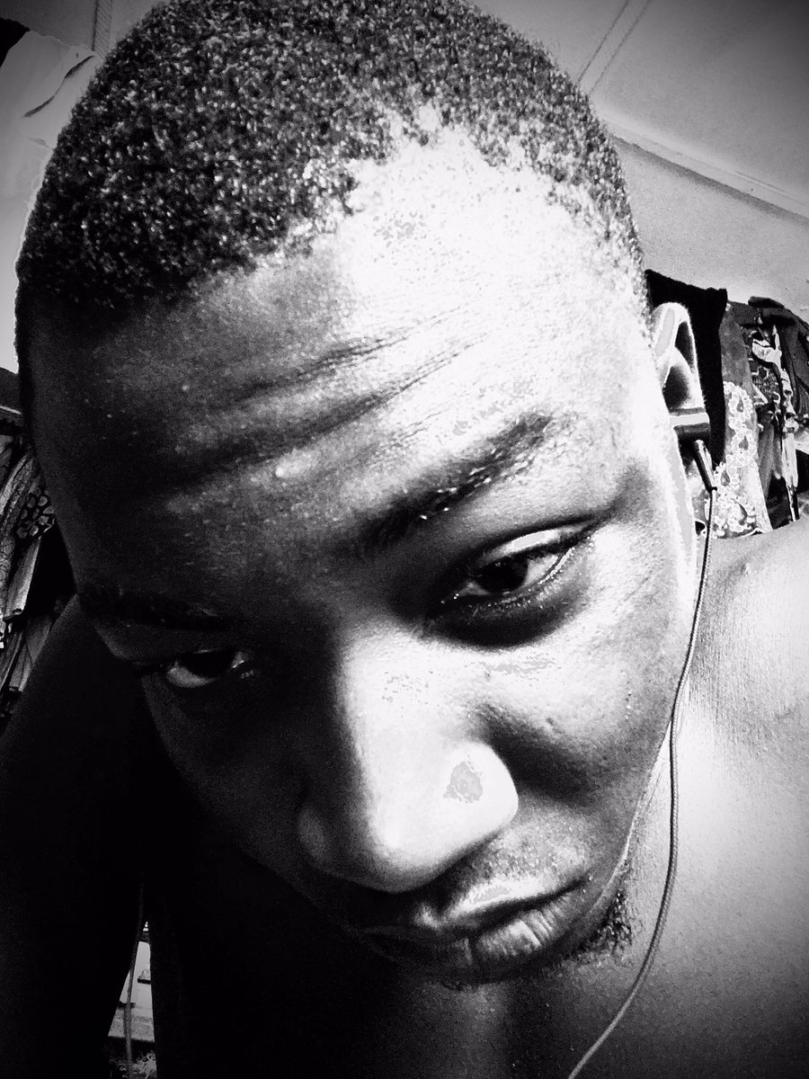 MichaelOricha's tweet photo. Hbd 🥳 to me self https://t.co/E6J3E4Evkv