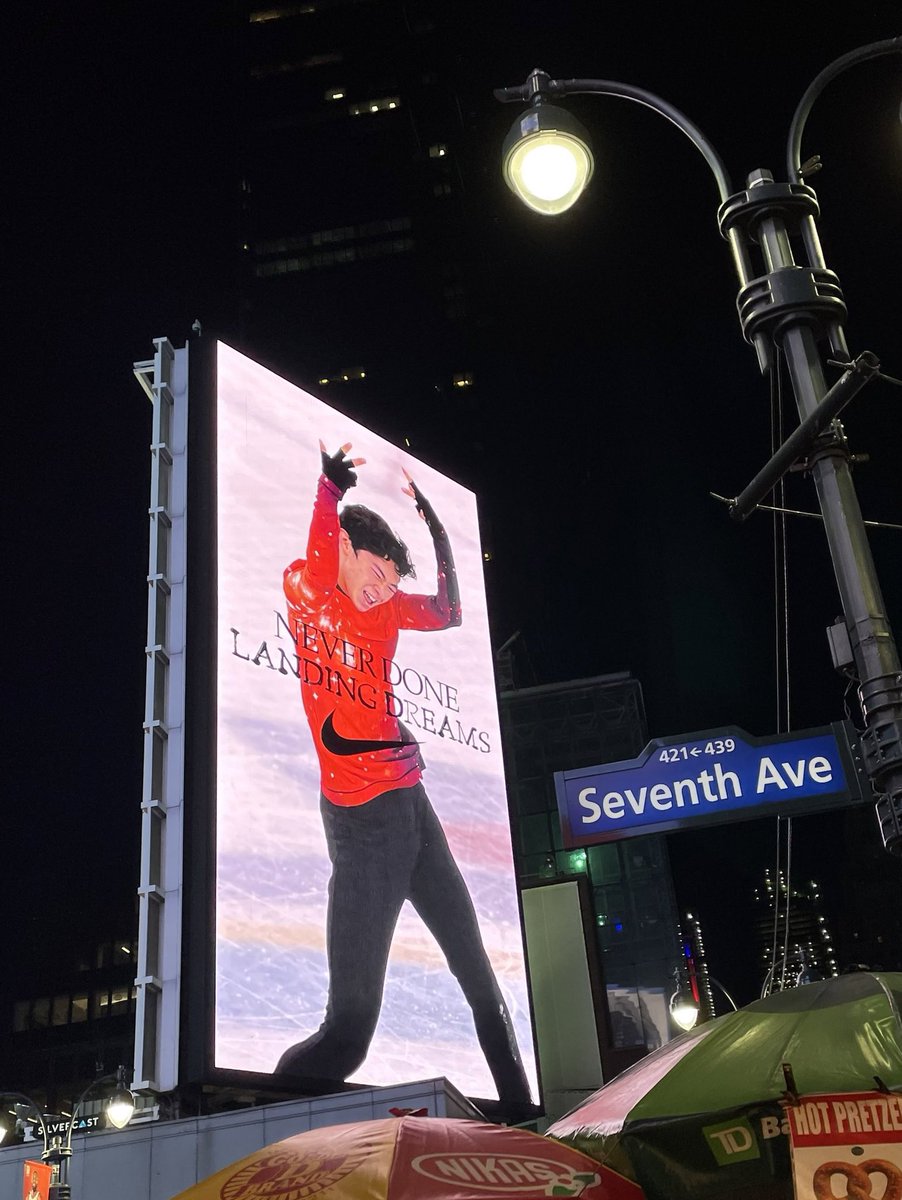 aboutNathan9905's tweet photo. COCA COLA                          NIKE https://t.co/kllAa0dy1t
